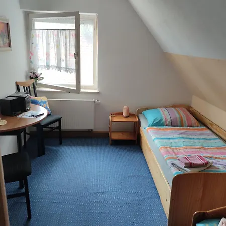 Apartament In 2 Erw Und 2 *